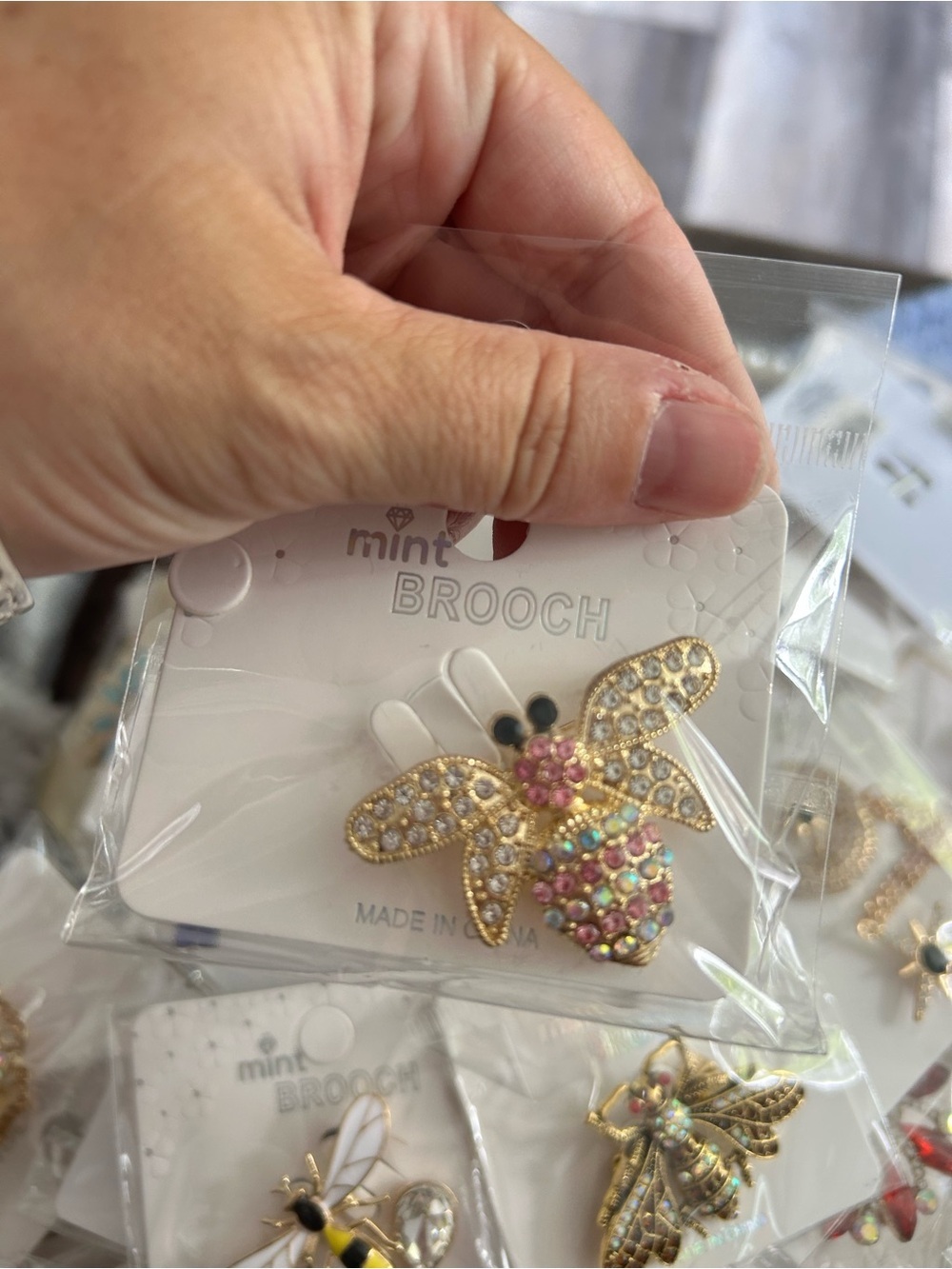 4/$50 mint Kids Gold Bee Brooch with Pink and Iridescent Stones